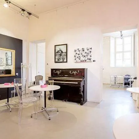 Palazzo Dalla Rosa Prati 4* بارما
