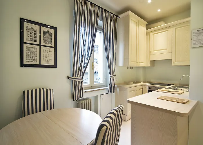 Palazzo Dalla Rosa Prati Apart Otel Parma