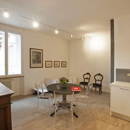 Palazzo Dalla Rosa Prati Apartmanhotel Parma