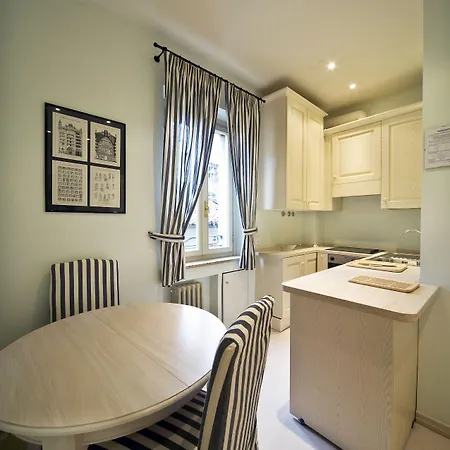 Palazzo Dalla Rosa Prati Lägenhetshotell Parma