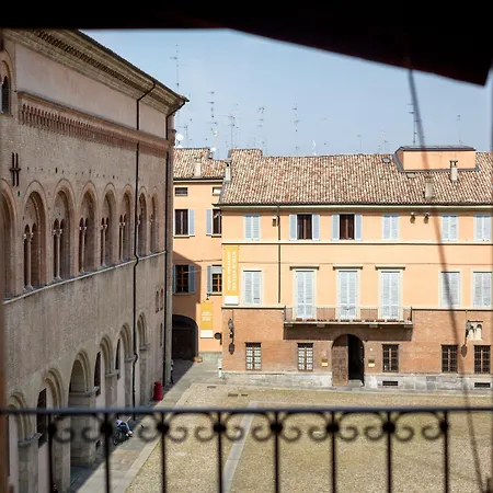 Palazzo Dalla Rosa Prati 4* Парма